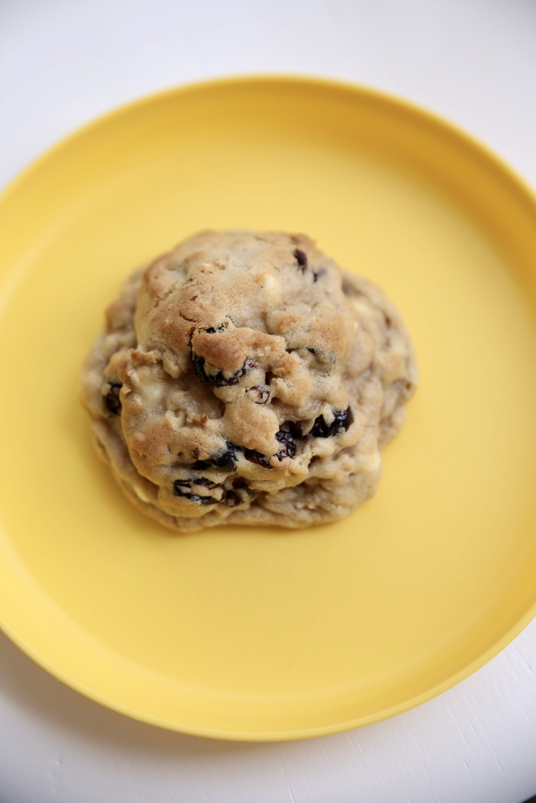 Levain Style Oatmeal Cranberry White Chocolate Chip Cookies Lovin   IMG 2586 Scaled 